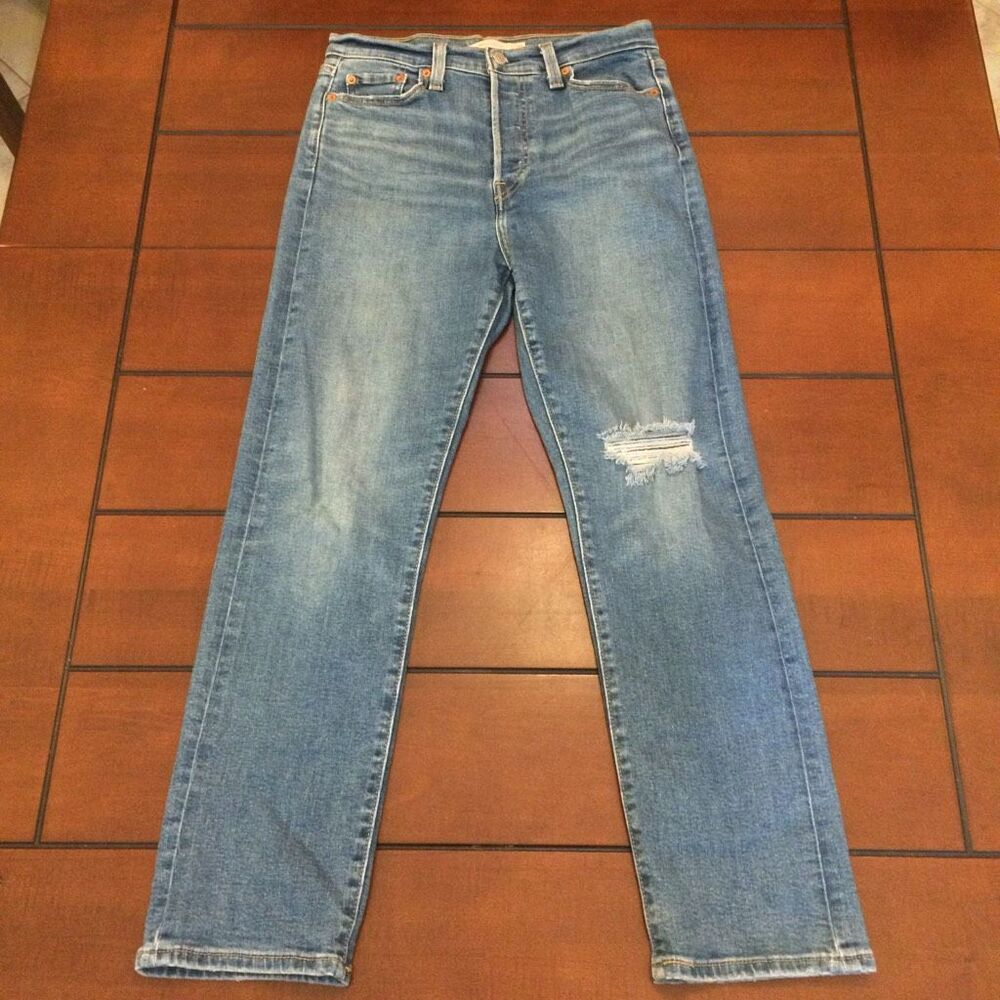 Levi’s Wedgie straight jeans 29 button fly distressed